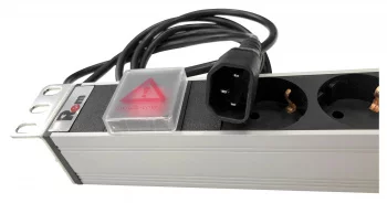ЦМО Блок розеток Rem-10 с выкл., 12 IEC 60320 C13, 10 A, алюм., 19