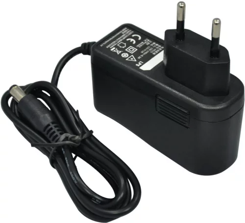 Блок питания (сетевой адаптер) OSNOVO PS-12012 Блок питания (сетевой адаптер) DC12V, 1A (12Вт макс.). Диапазон входных напряжений: AC100-240V. Штекер 2.1x5.5мм. Размеры (ШхВхГ): 40,5x75x65,6мм. Рабочая температура: -10...+70гр. С.