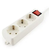 Удлинитель Гарнизон ELB-G3-W-3 3 евророзетки с выключателем и заземлением, допустимый ток 16А, длина 3м. (050746)