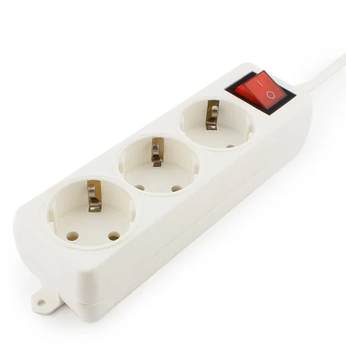 Удлинитель Гарнизон ELB-G3-W-3 3 евророзетки с выключателем и заземлением, допустимый ток 16А, длина 3м. (050746)