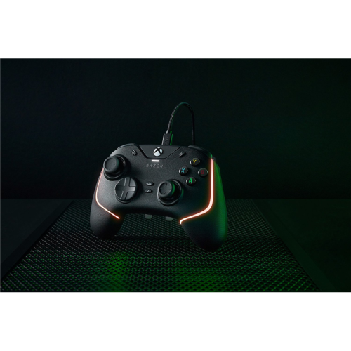 Игровой контроллер Wolverine V2 Chroma/ Razer Wolverine V2 Chroma - Wired Gaming Controller for Xbox Series X