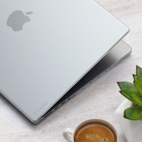 Чехол для ноутбука 16 Satechi Eco Hardshell прозрачный пластик (ST-MBP16CL) фото 4
