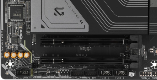 Материнская плата GIGABYTE X870 GAMING X WIFI7, AM5, X870, 4*DDR5, 4*SATA, 3*M.2, 4*USB 3.2, 4*USB 2.0, 2*Type-C, 3*PCIx16, HDMI, ATX фото 6